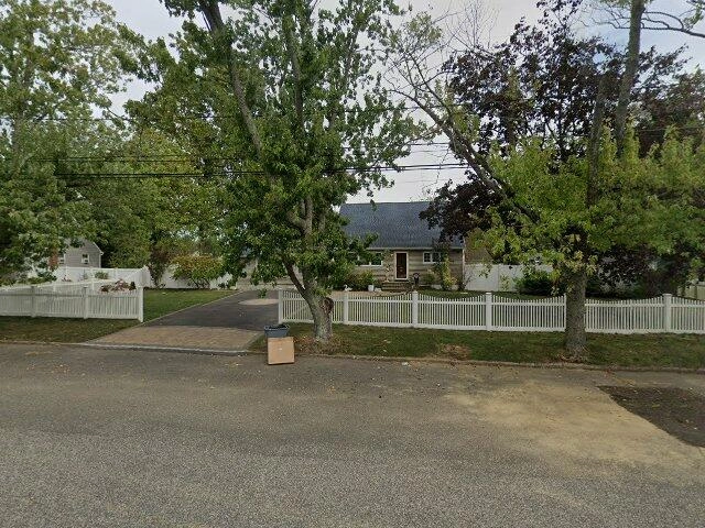 House image located at Bay Shore, NY 11706