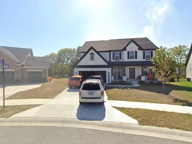 House image located at Brownsburg, IN 46112