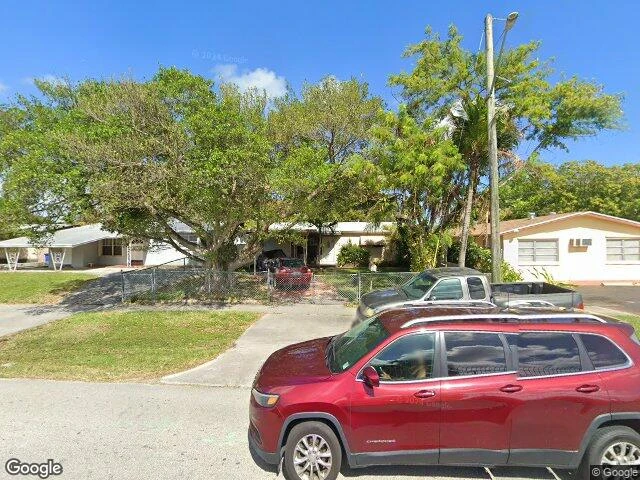 House image located at Hallandale, FL 33009