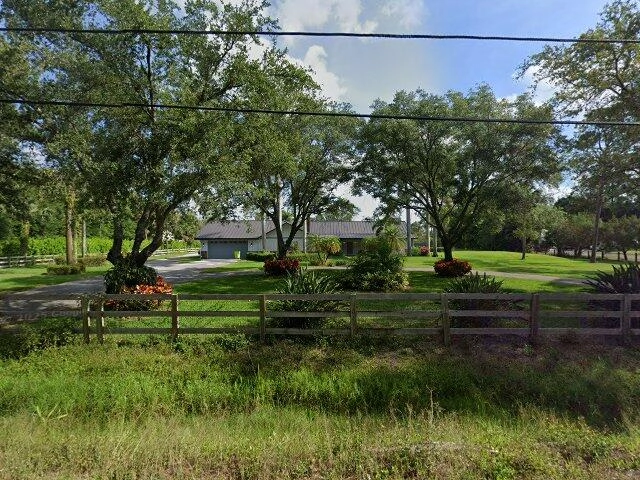 House image located at Loxahatchee, FL 33470