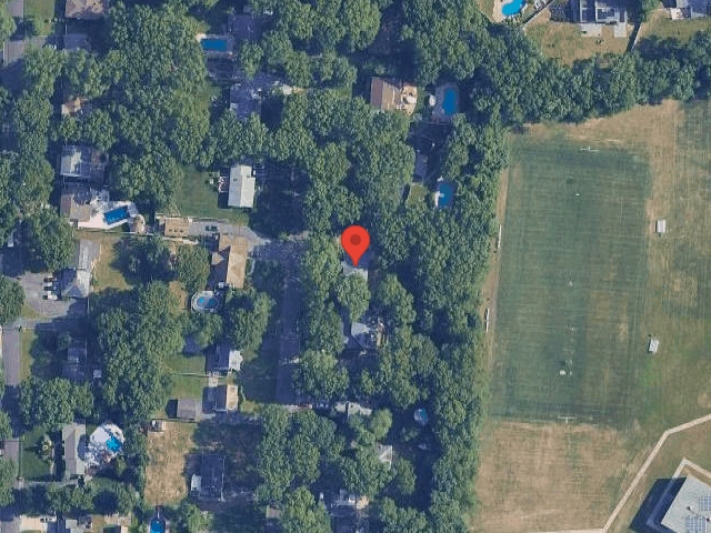House image located at Minot, ME 04258