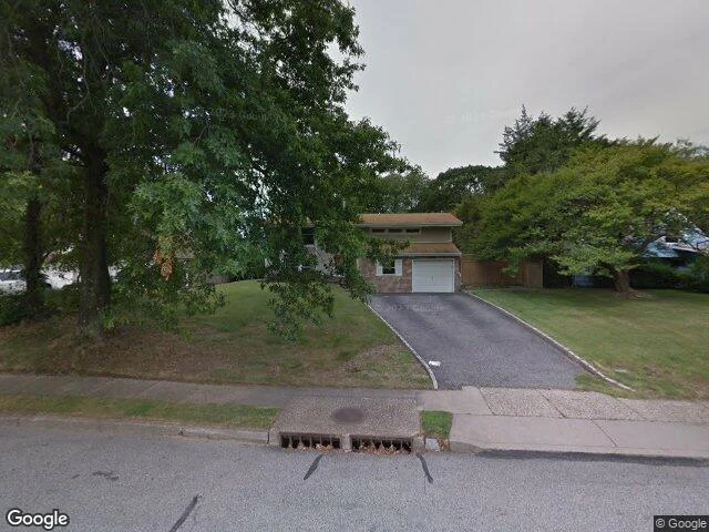 House image located at Islandia, NY 11749