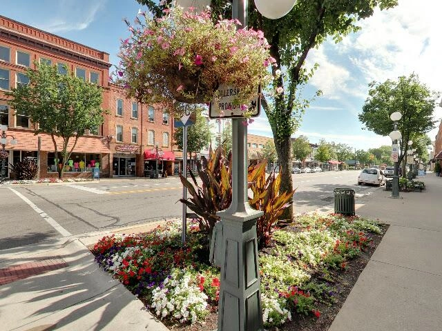 House image located at Redford, MI 48239