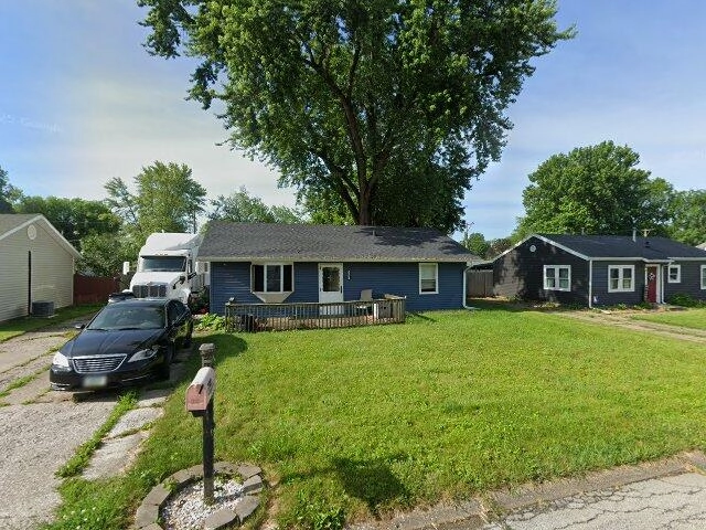 House image located at Davenport, IA 52806