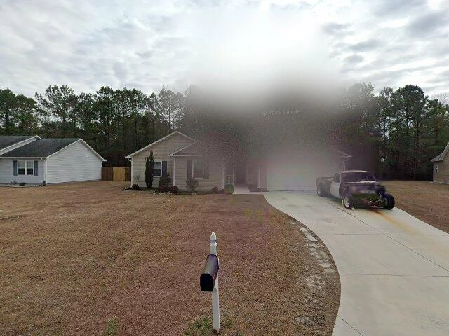 House image located at Hubert, NC 28539
