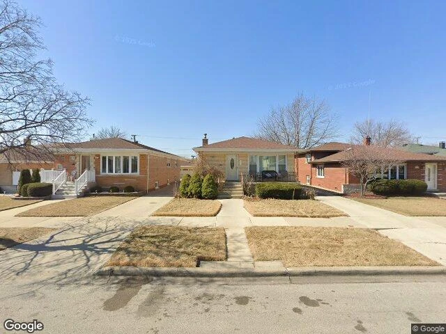 House image located at Chicago, IL 60652