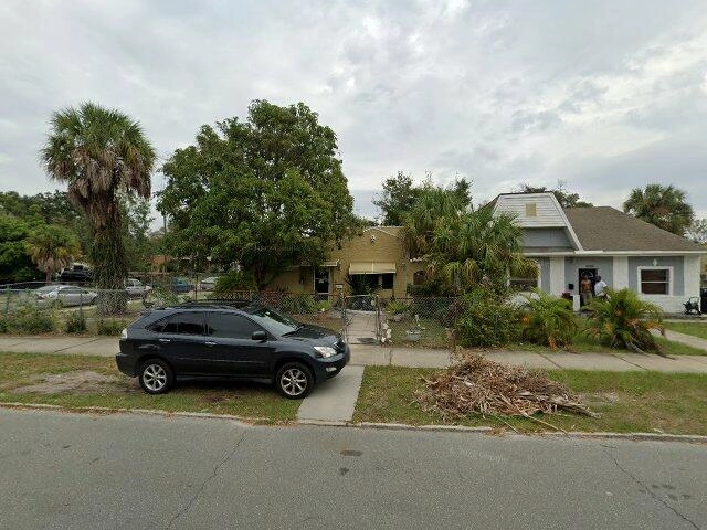 House image located at Saint Petersburg, FL 33712