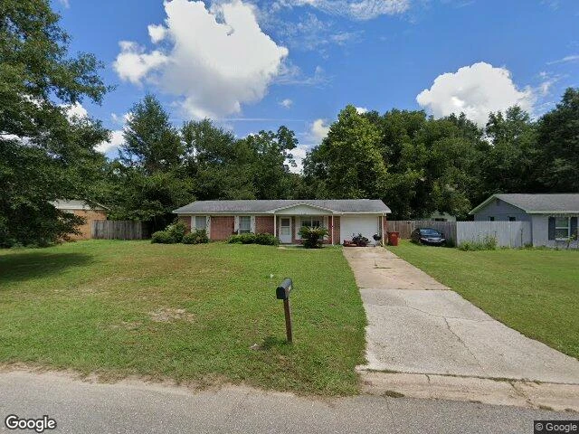 House image located at Milton, FL 32571