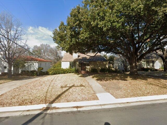House image located at Fort Worth, TX 76109