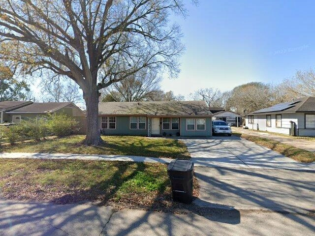 House image located at Houston, TX 77017