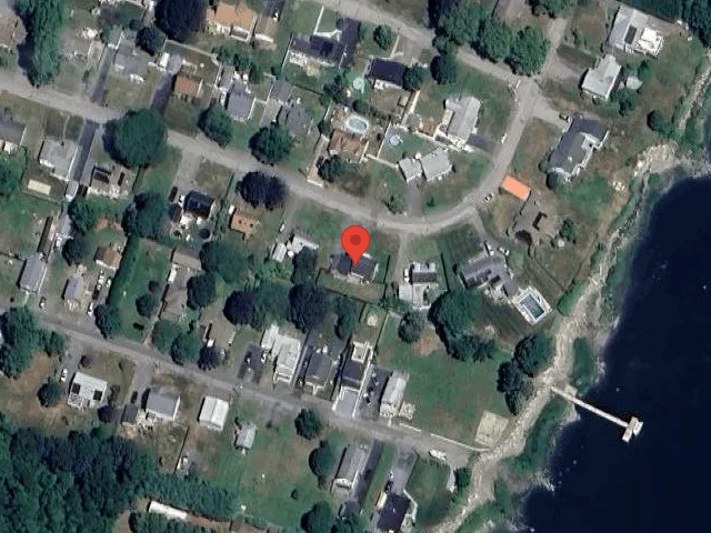 House image located at Swansea, MA 02777