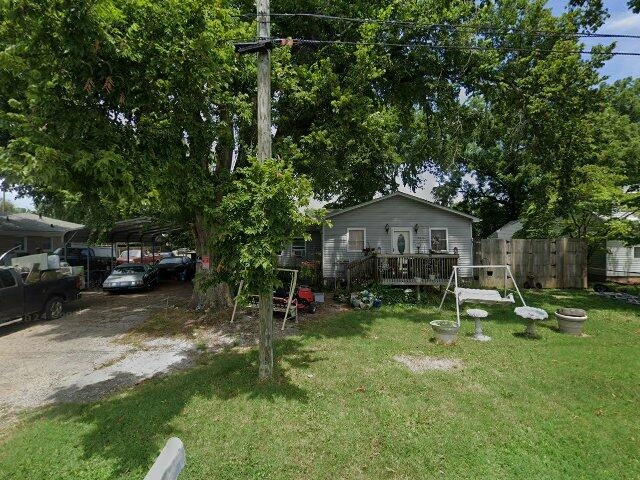 House image located at Louisville, KY 40216