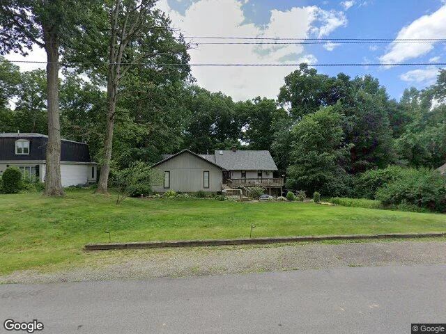 House image located at Akron, OH 44319