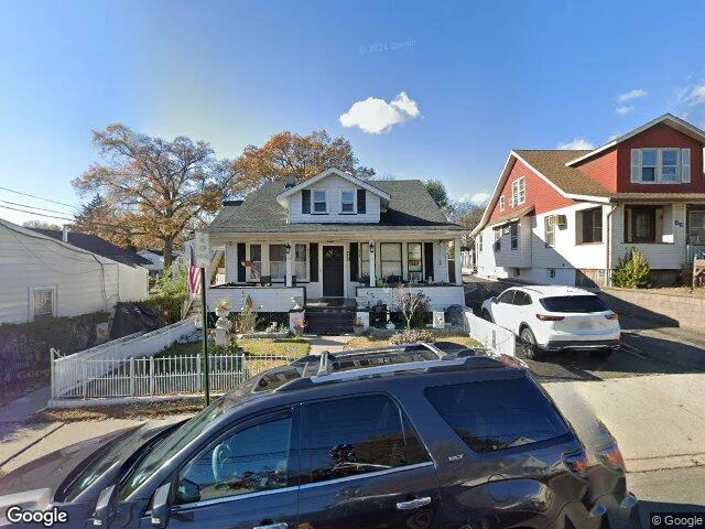 House image located at Hawthorne, NJ 07506