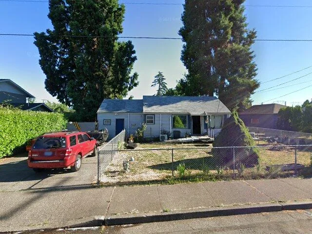House image located at Springfield, OR 97478