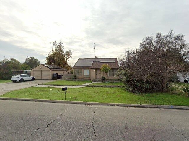 House image located at Fresno, CA 93727