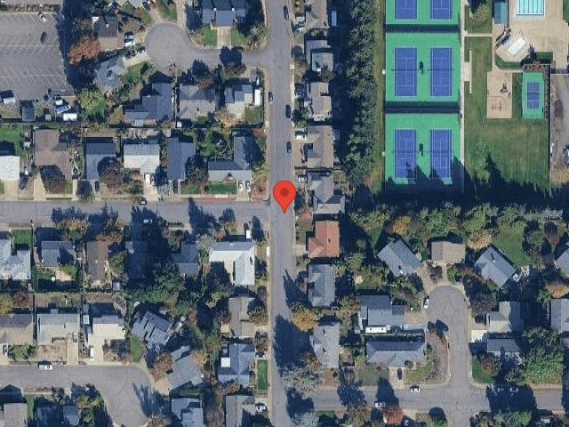 House image located at Eugene, OR 97408