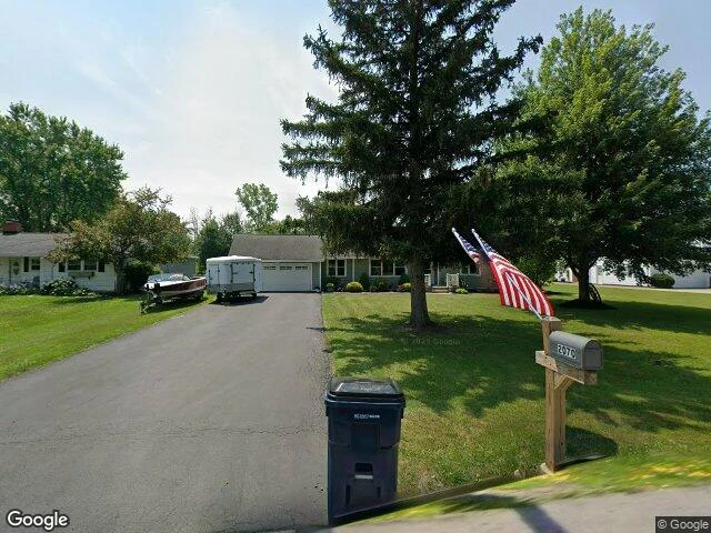 House image located at Grand Island, NY 14072