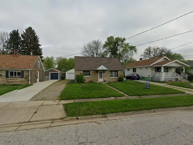 House image located at Cuyahoga Falls, OH 44221