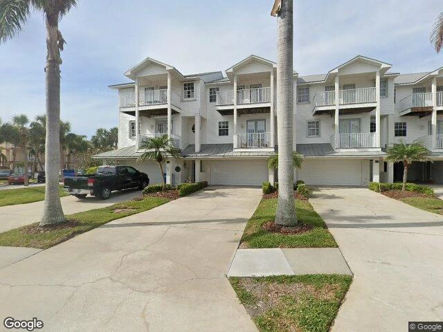 House image located at Saint Petersburg, FL 33708