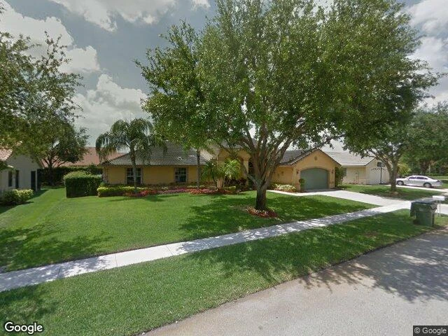 House image located at Hollywood, FL 33029