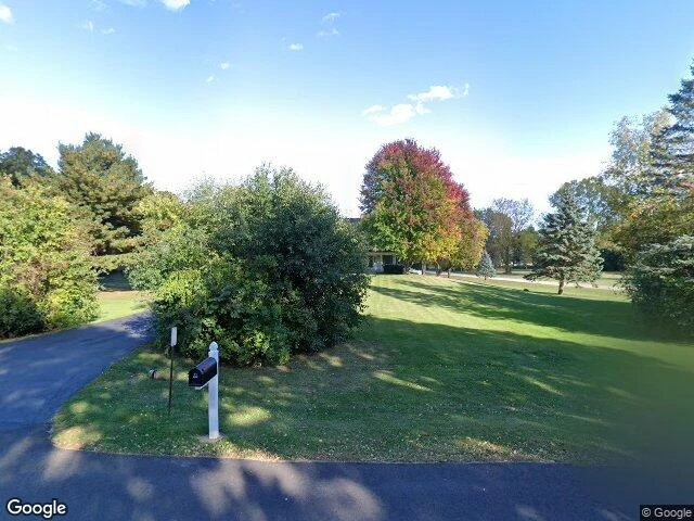 House image located at Saint Charles, IL 60175