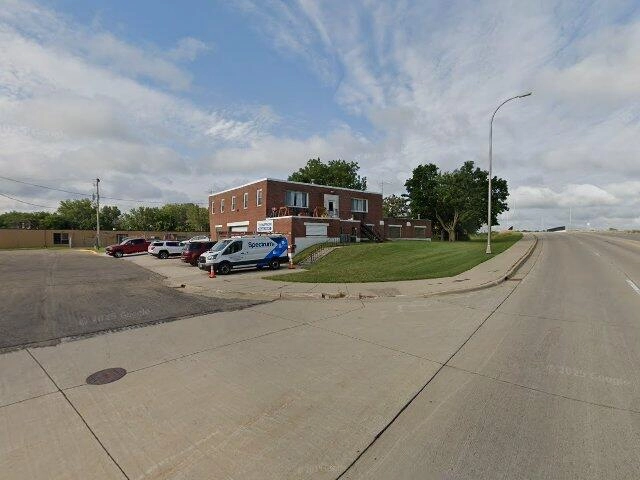 House image located at Newton, IA 50208