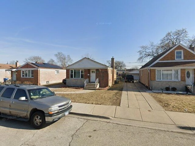 House image located at Chicago, IL 60652