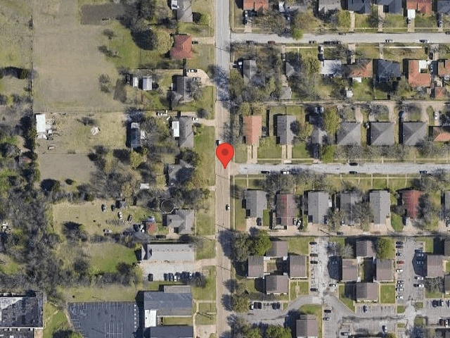House image located at Sycamore, IL 60178