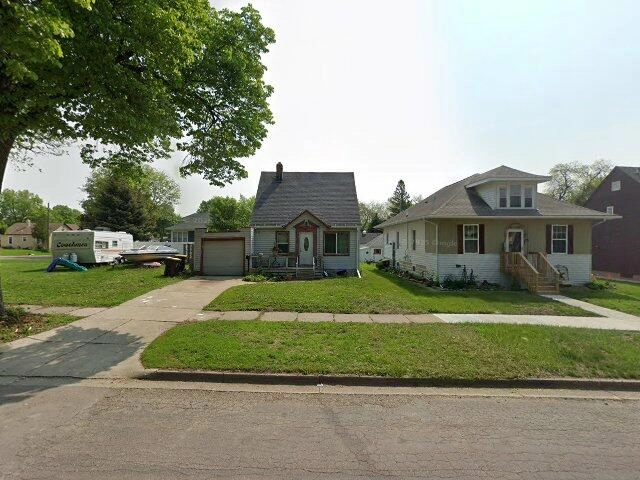 House image located at Fairmont, MN 56031