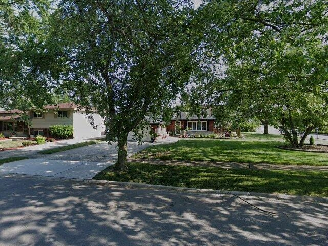 House image located at South Holland, IL 60473