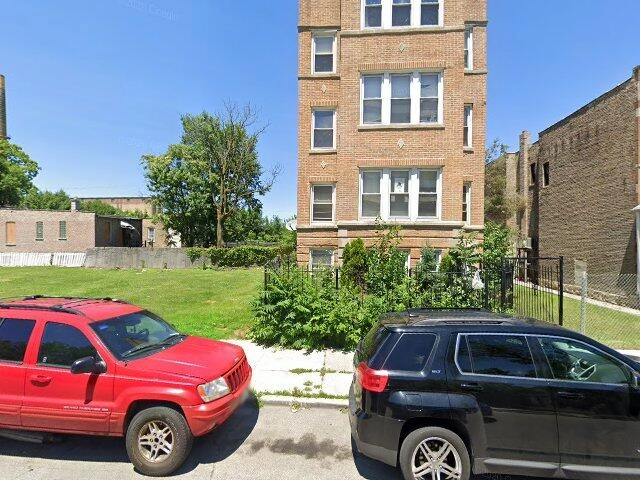 House image located at Chicago, IL 60624