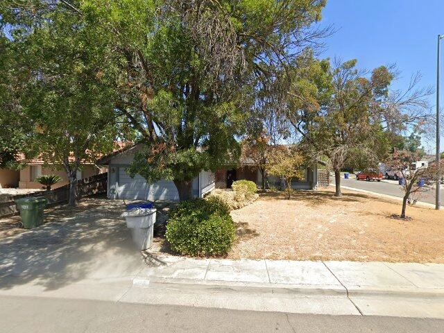 House image located at Dinuba, CA 93618