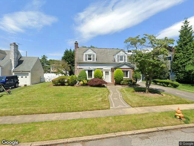 House image located at Freeport, NY 11520