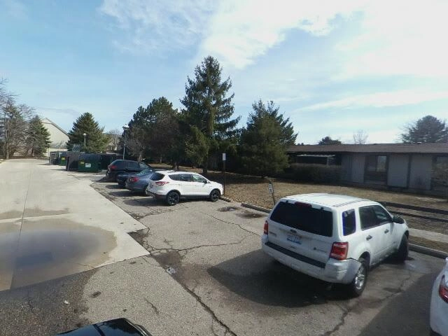 House image located at Farmington, MI 48335