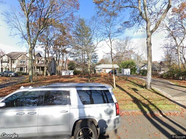 House image located at Smithtown, NY 11787