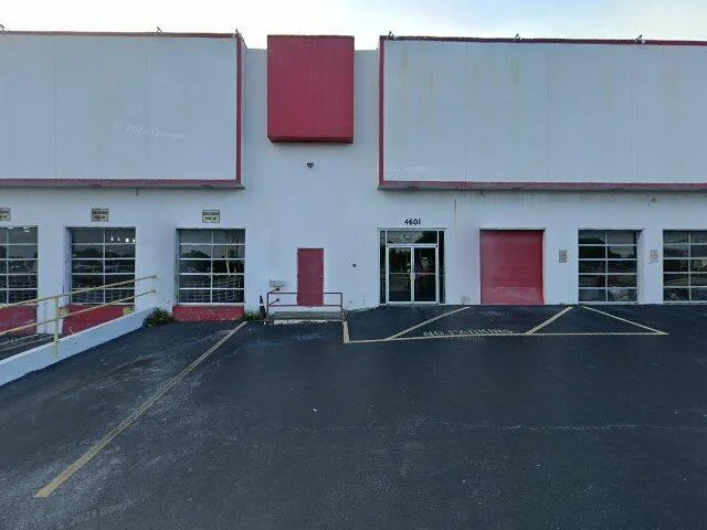 House image located at Saint Petersburg, FL 33714