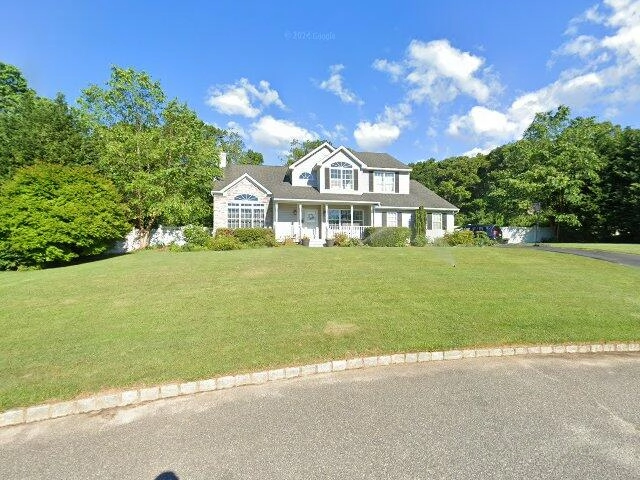 House image located at Manorville, NY 11949
