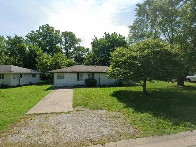 House image located at Neosho, MO 64850