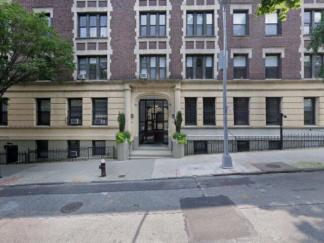 House image located at Tarpon Springs, FL 34689