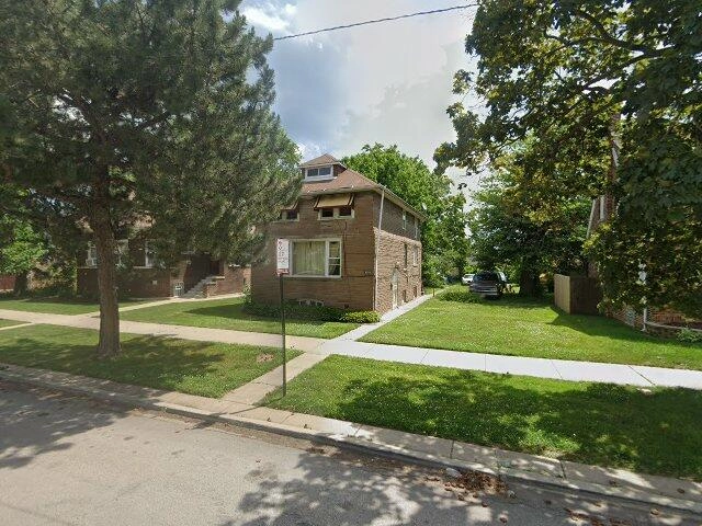 House image located at Chicago, IL 60617