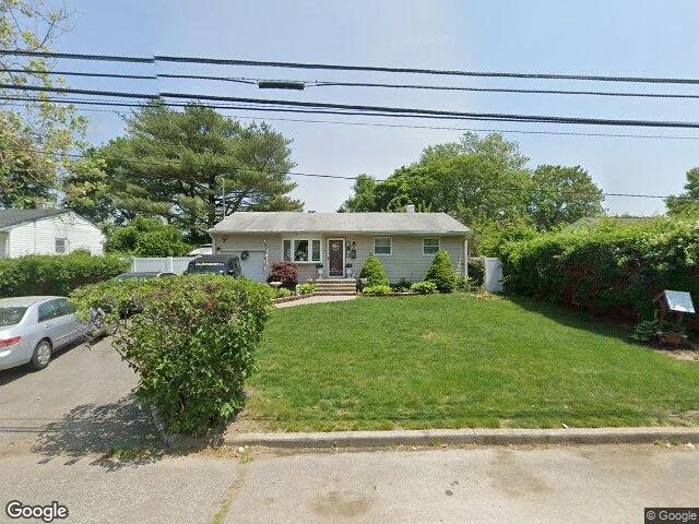 House image located at Bay Shore, NY 11706