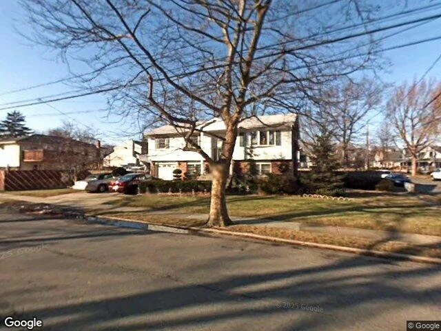 House image located at Lindenhurst, NY 11757