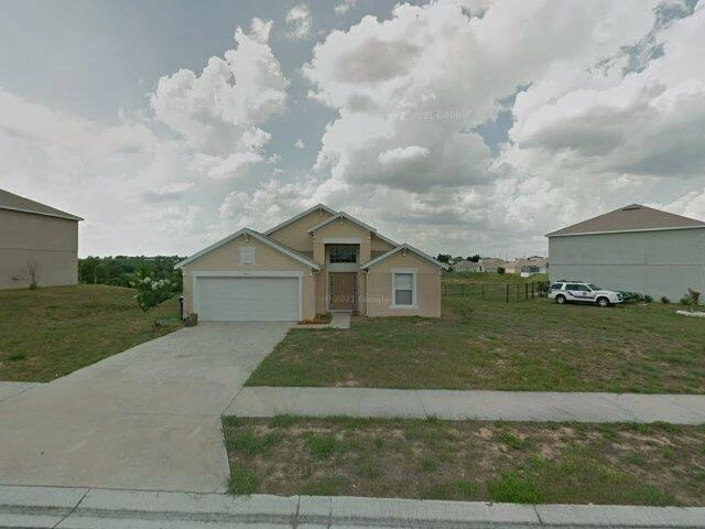 House image located at Dundee, FL 33838