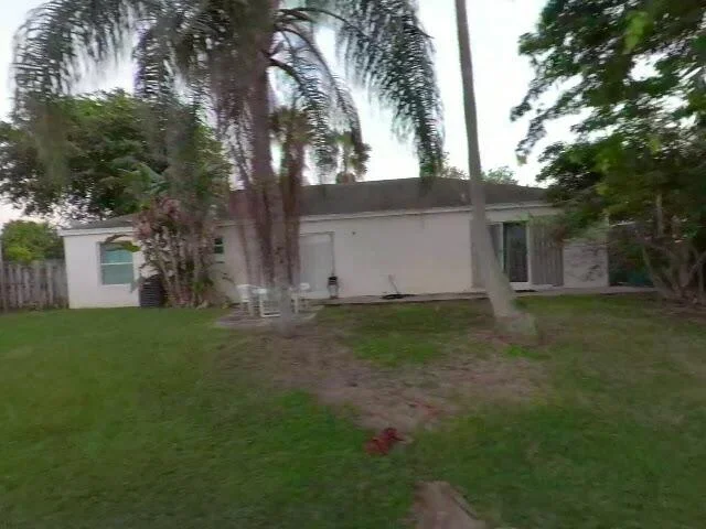 House image located at Miami, FL 33190
