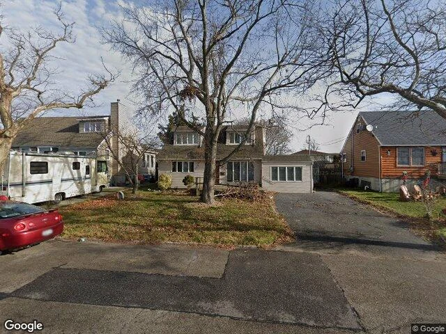 House image located at Lindenhurst, NY 11757