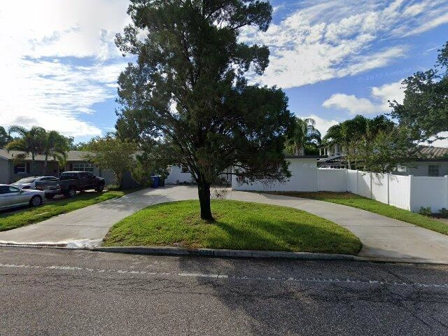 House image located at Saint Petersburg, FL 33703