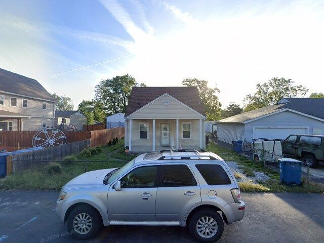 House image located at Indianapolis, IN 46241