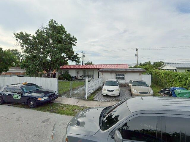 House image located at Miami, FL 33162