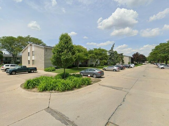 House image located at Warren, MI 48093